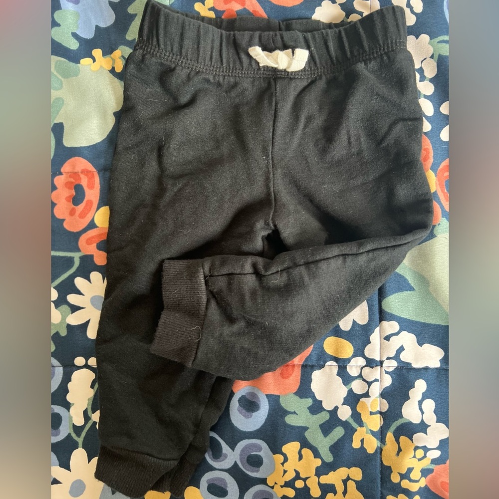 Like new Infant Carters sweat pants size 12 months